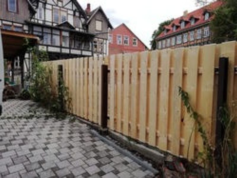 Holzzaun 1